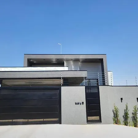 Espetacular Casa Em Olimpia Villa Exterior photo